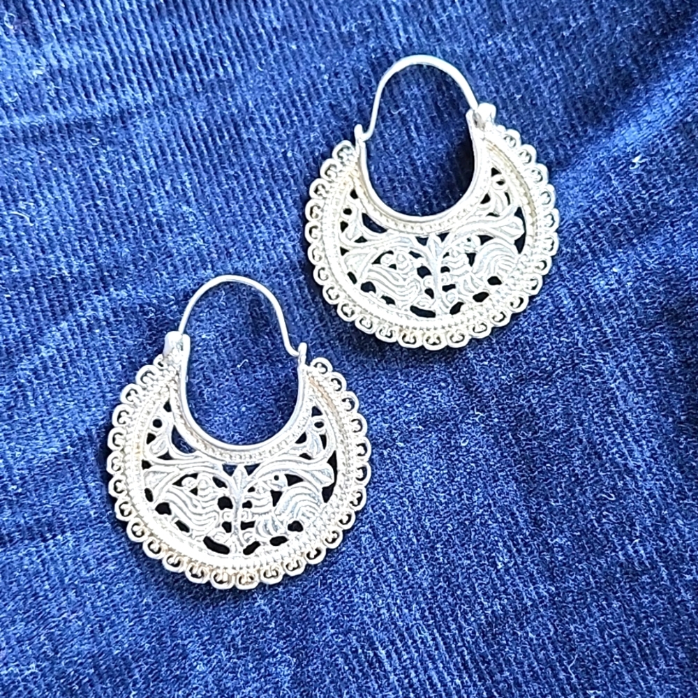 Vintage Sterling Silver Filagree Earrings